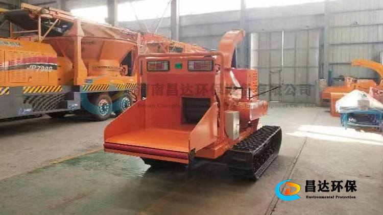 6145履帶樹枝粉（fěn）碎機2.jpg