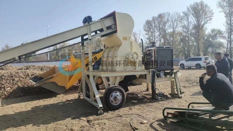 陝（shǎn）西大型移動玉米芯客戶（hù）現場