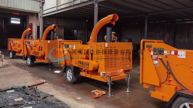 四台HC-6145園林（lín）綠化專用樹枝條粉碎機完工！.jpg
