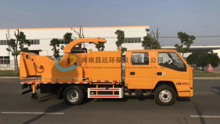 湖北客戶定製車載式樹枝粉碎車主機2.jpg